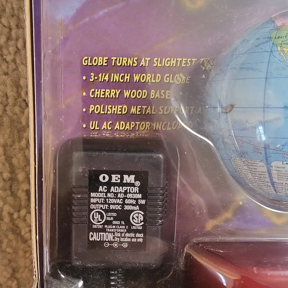 LAST CHANCE! Electro Magnetic Levitating Globe - Picture 5 of 6